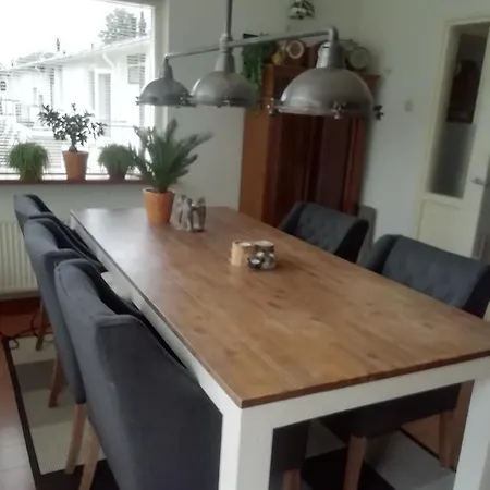 55+ Appartement Midden In Het Centrum 公寓 *